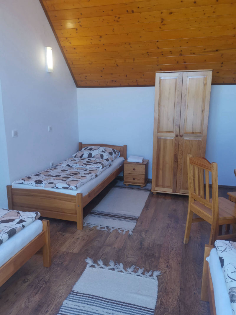 Kemencés Vendégház tetőtéri szoba
