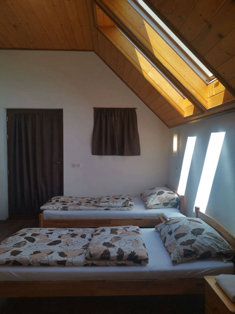 Kemencés Vendégház tetőtéri szoba